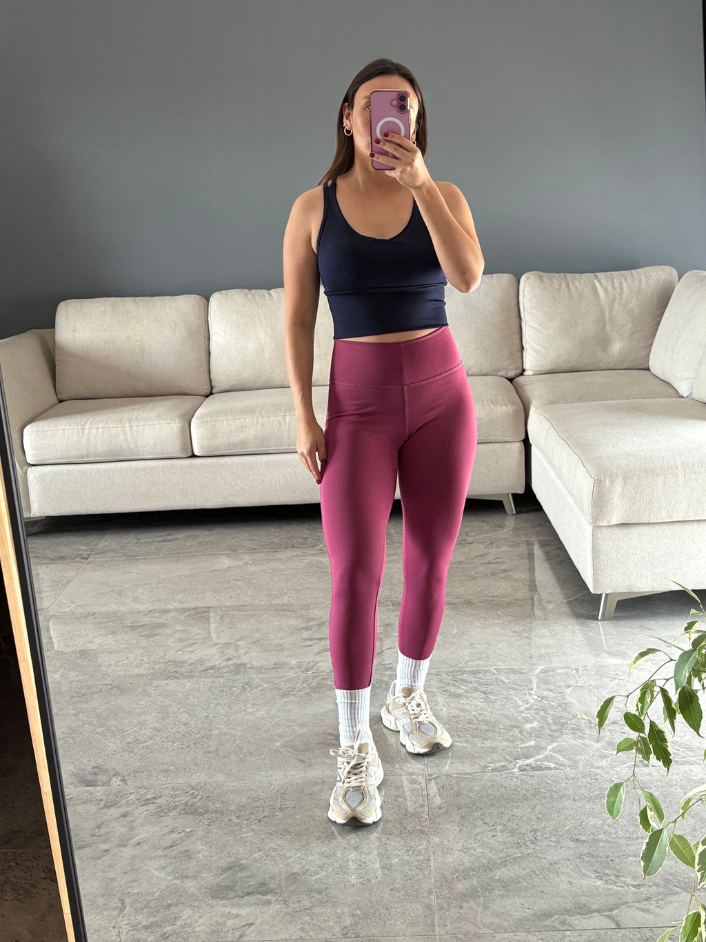 Aura Skinny